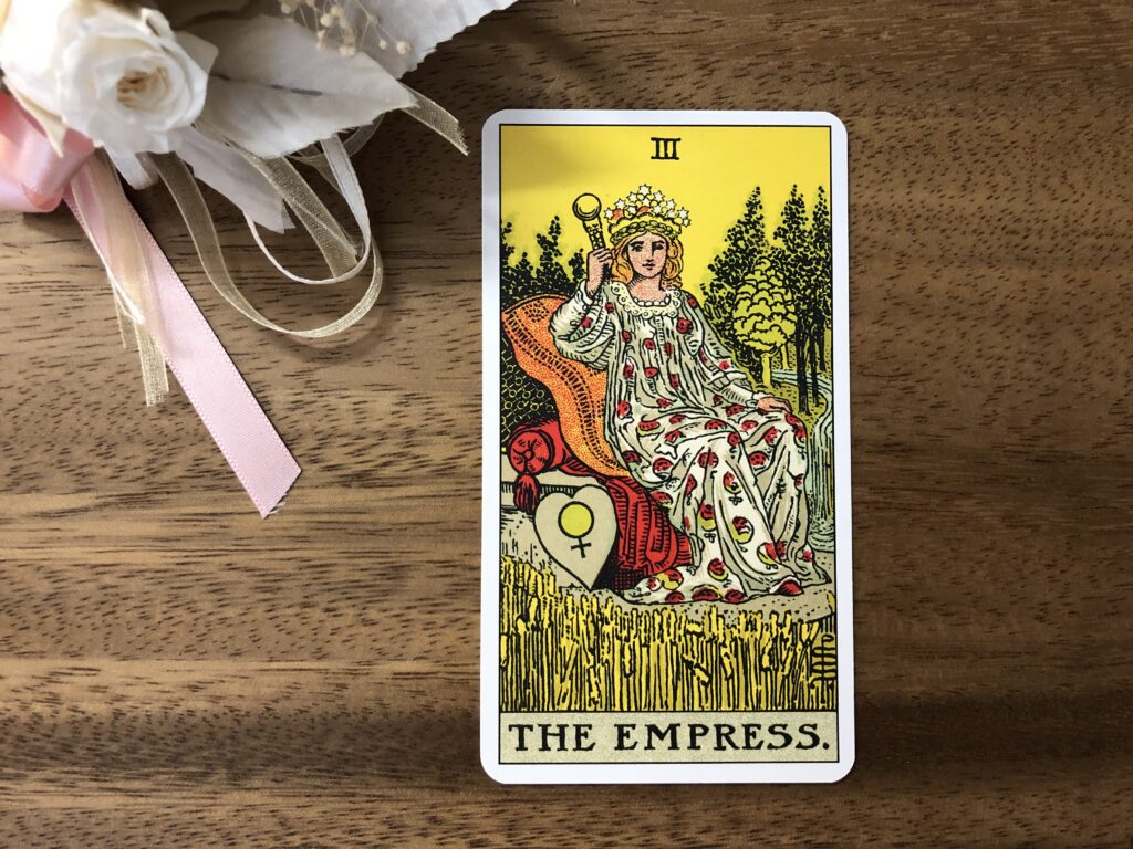 大アルカナ タロットカード 3 女帝 意味を解説 恋愛 仕事など ルーチェ